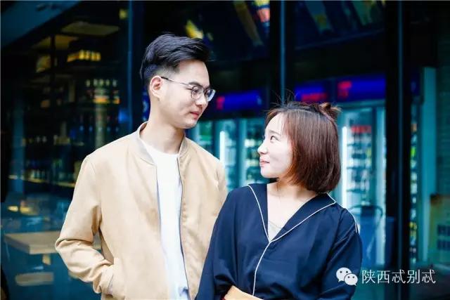 说出你们在酒吧被撩的经历？我面膜笑裂了！丨谁是忒色街拍NO.