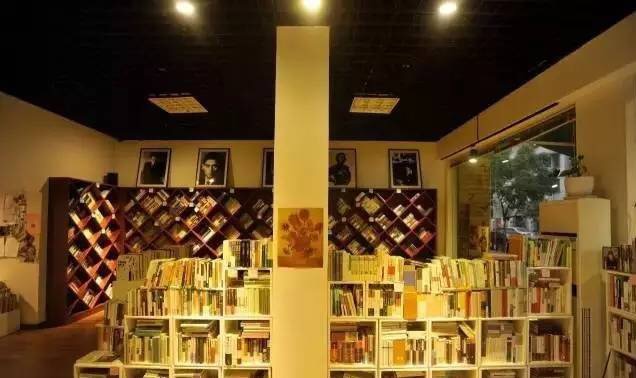 中国最美书店海岱楼钟书阁,杭州最美书店钟书阁