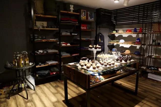 一个来自意大利的新兴潮牌,rastaclat潮牌