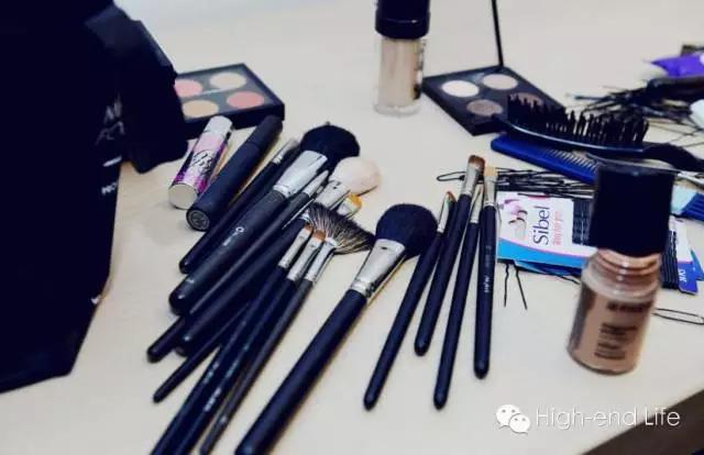 你家男人收入多少你知道吗,男朋友问你化妆品费用多少