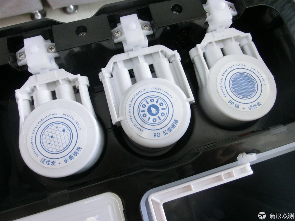 进口智能净水器,最新款的恒温净水器