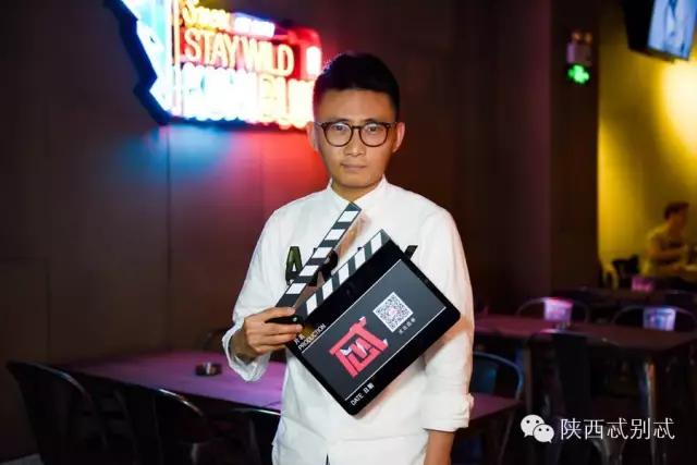 说出你们在酒吧被撩的经历？我面膜笑裂了！丨谁是忒色街拍NO.