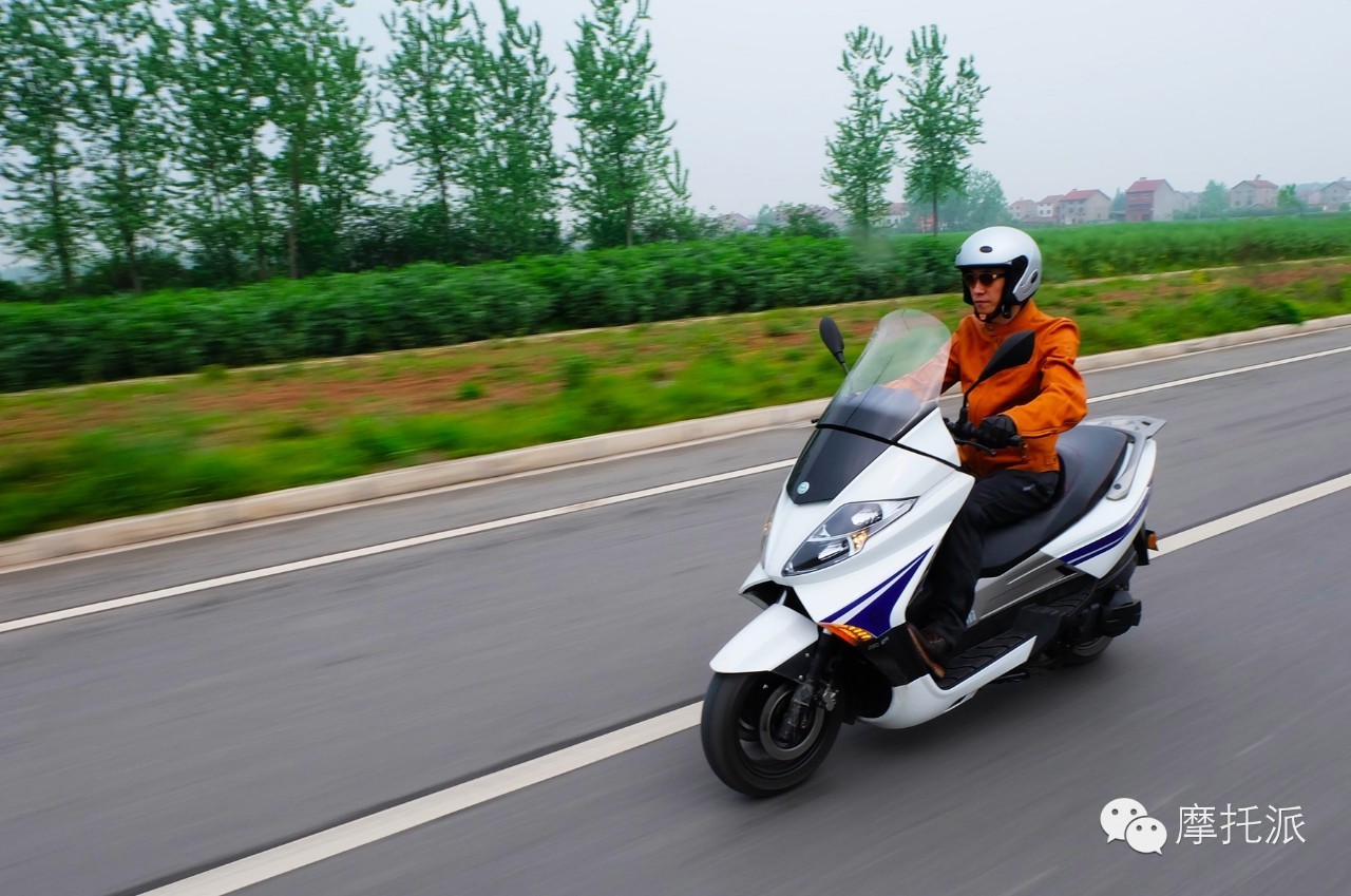 全国首测2016款银刃-刃在烧