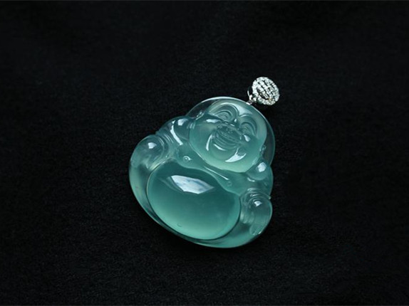 男戴观音女戴佛好的玉器,玉石佩戴讲求