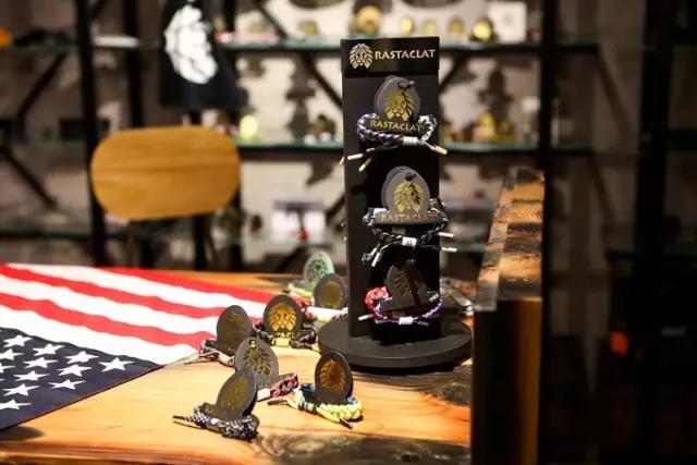 一个来自意大利的新兴潮牌,rastaclat潮牌