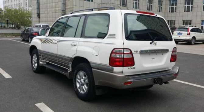 老吴十万块钱二手车,老吴30万买什么车