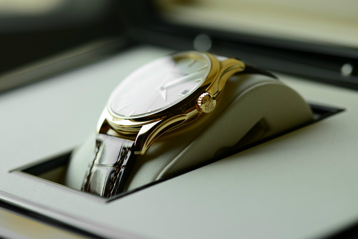 在香港以9折入手百达翡丽5227