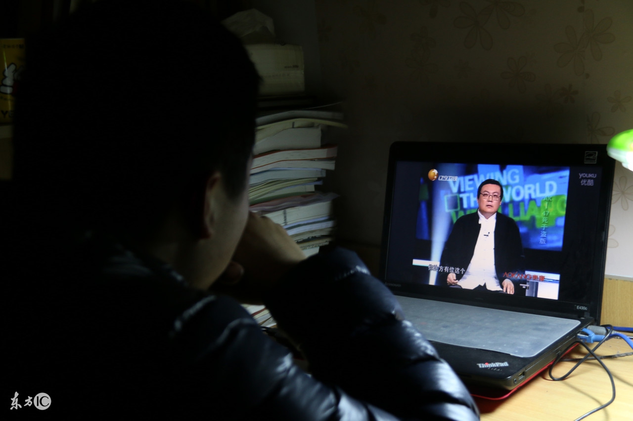 熬夜的伤害有多大？吃点这些中成药可缓解一下~