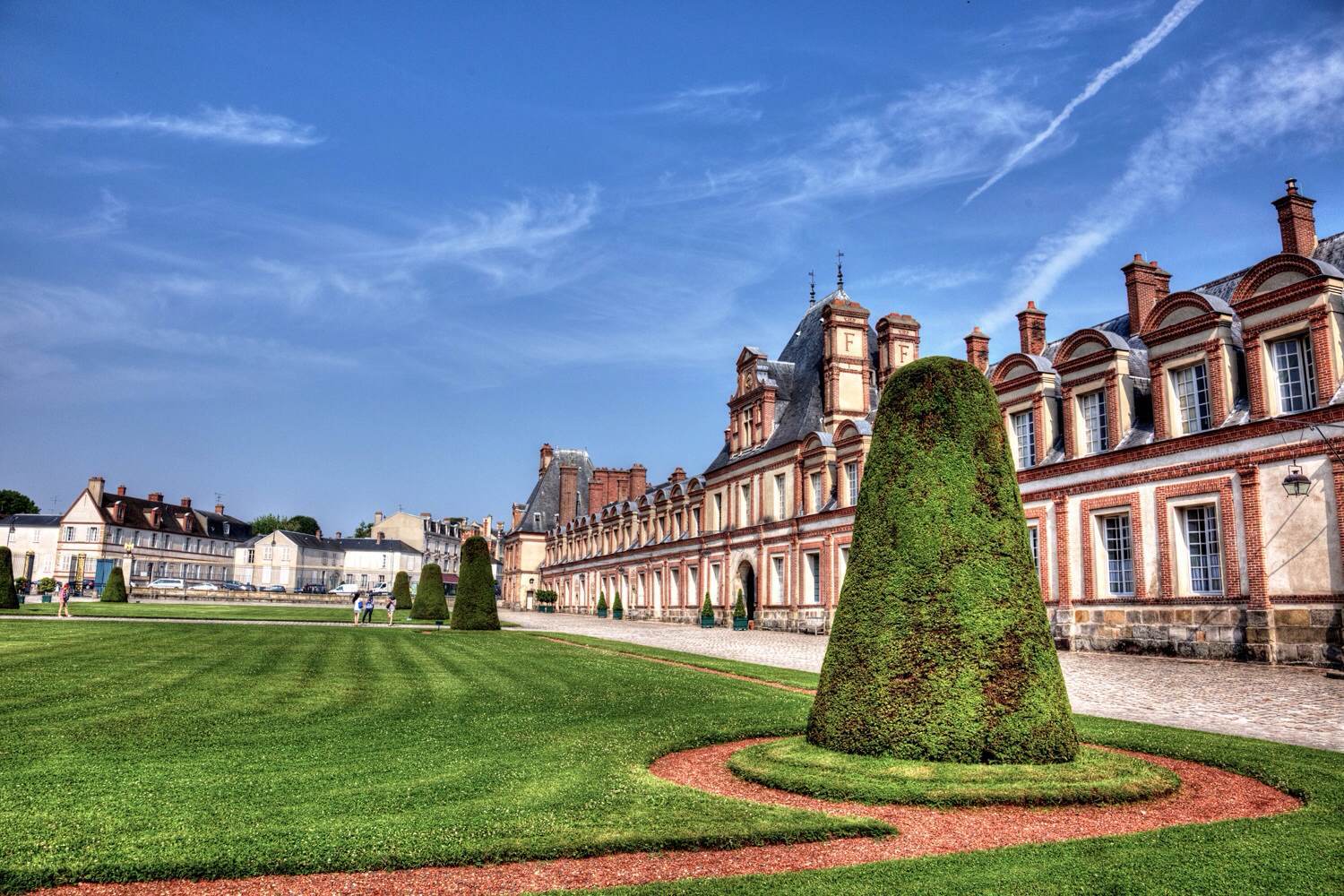 圆明园被掠夺的宝物现在在哪里,圆明园丢失的最珍贵的宝物是什么