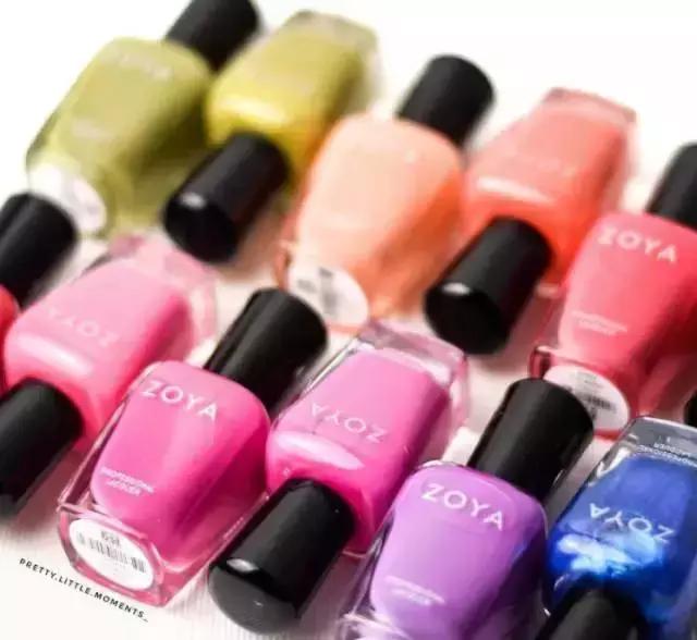 秋冬好看的指甲色,秋冬最适合的指甲油颜色多色搭配