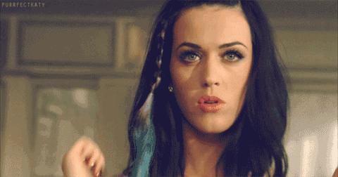 秋冬好看的指甲色,秋冬最适合的指甲油颜色多色搭配