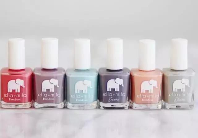 秋冬好看的指甲色,秋冬最适合的指甲油颜色多色搭配