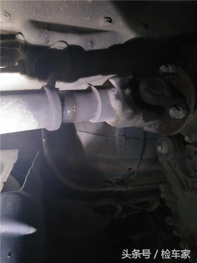 八年的霸道卖28万？不愧是“烂路王”，买家卖家都值了