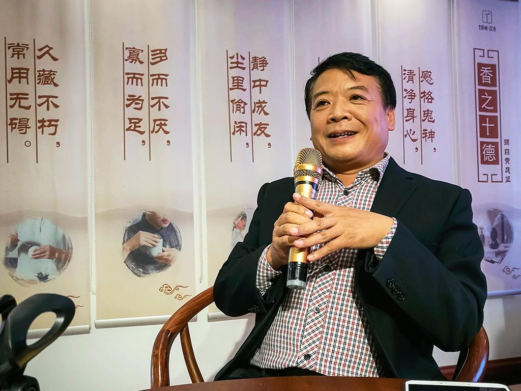 花间一缕魂，随风信邈邈——“闻香识海南”香烟缭绕余韵长