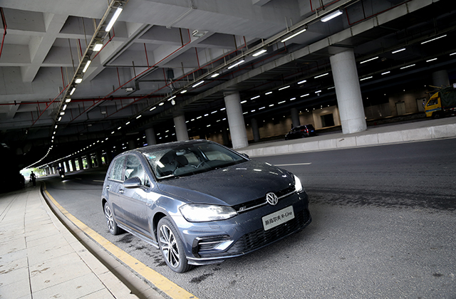 大众新高尔夫深度解析,高尔夫8r-line试驾