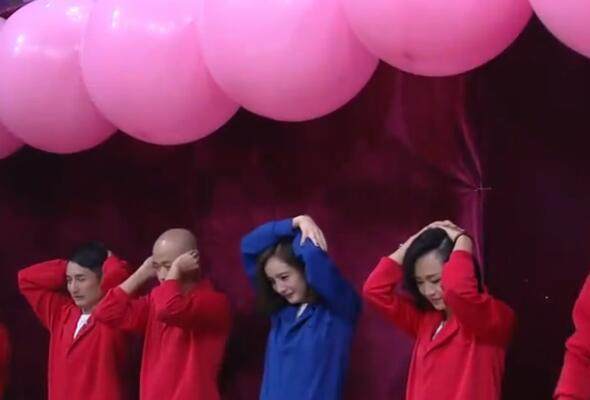 18年唐嫣过生日时杨幂有送祝福吗,唐嫣连续六年送上杨幂生日祝福