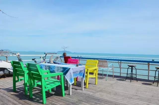 走十步就是大海，三亚这个被无数人错过的小镇，才是真正的天涯！