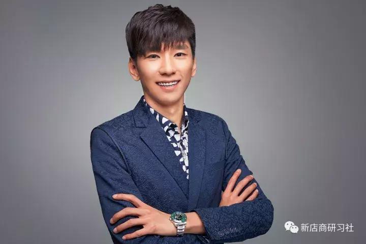 成为购物中心的网红店,成为抖音旗舰店的标准