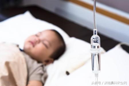 男子输液后10分钟莫名死亡，国民的“输液之路”究竟何时是个头？