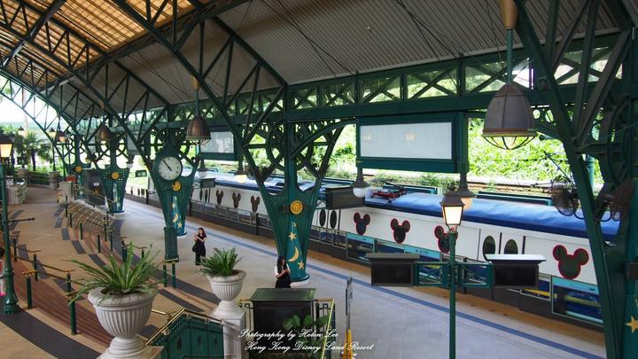 香港迪士尼乐园攻略英文,香港迪士尼乐园攻略300字