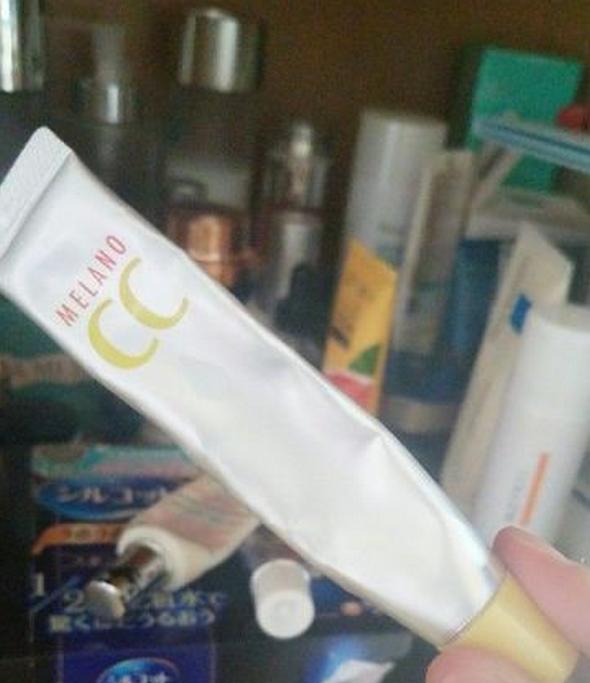 怎么对付泛红的痘印,混油痘用什么祛痘最好