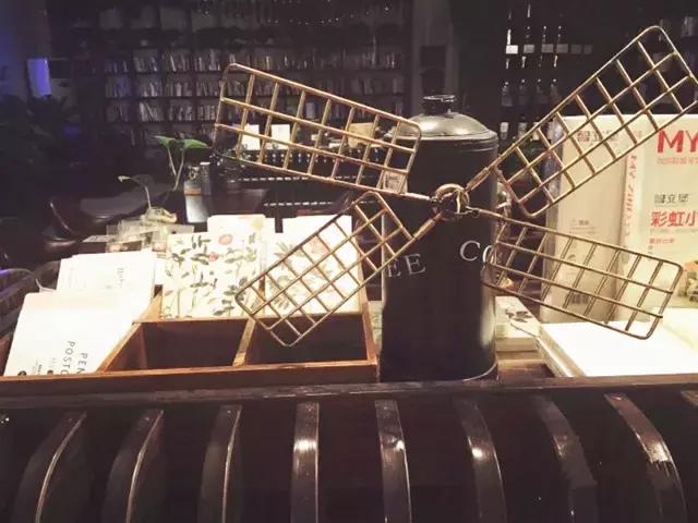 三亚鲜花网红打卡咖啡厅,三亚海边最近咖啡厅