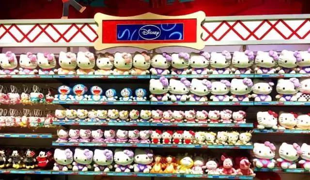 王府井最大的玩具店,环球中心最大的玩具店