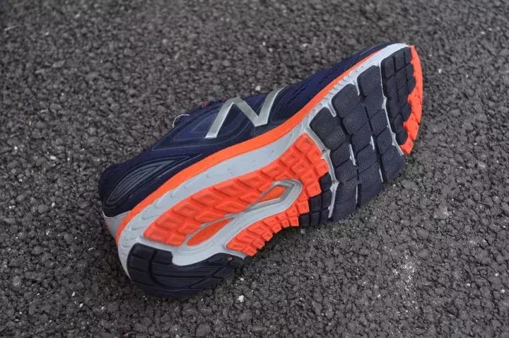 newbalance880璺戦瀷璇勬祴,newbalance990v5璇勬祴