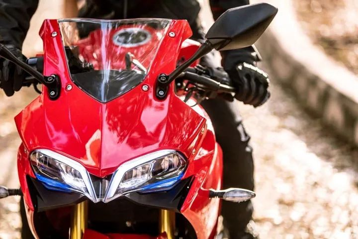 海外的国产车，酷似隆鑫300R跑车版，泰国轻跑Demon150GR登场！