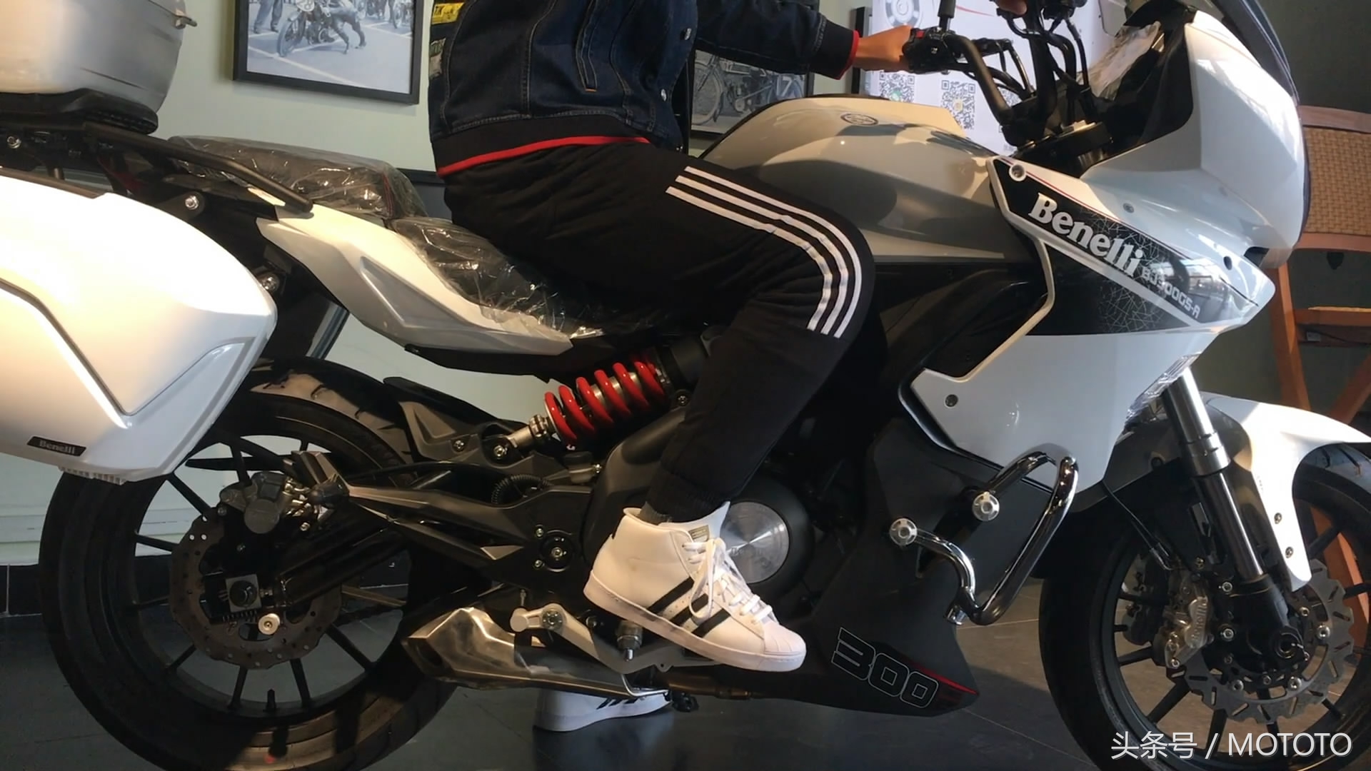 贝纳利300巡航车价格,贝纳利300巡航摩托车报价