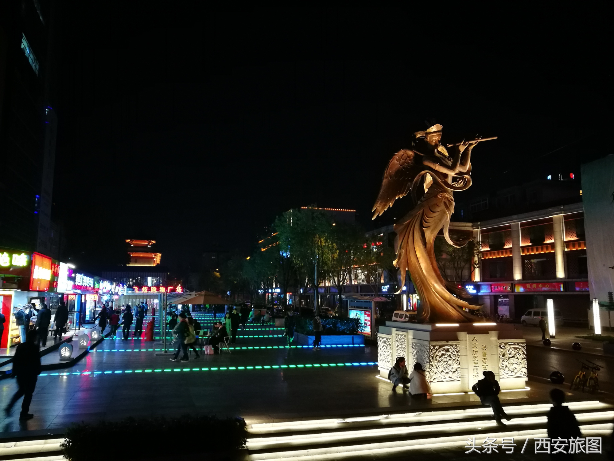 西安有哪些好玩的地方和美食街,西安小寨有什么好逛的地方