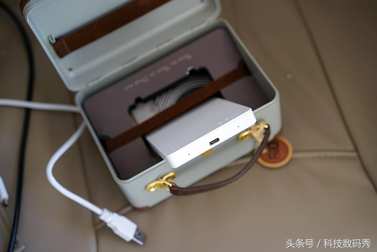 如何将移动硬盘变成私有云盘,移动硬盘和网络云盘哪个好