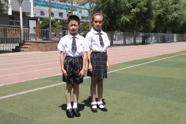 今年学校最流行的校服,最好看的春夏秋冬校服