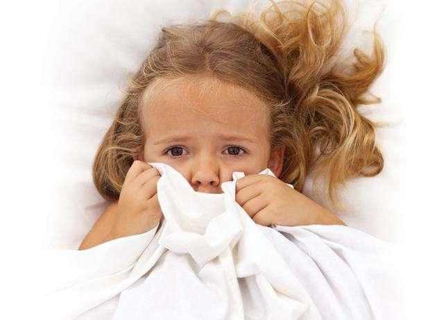 2岁孩子害怕怎么引导,2岁孩子总是害怕恐惧怎么回事