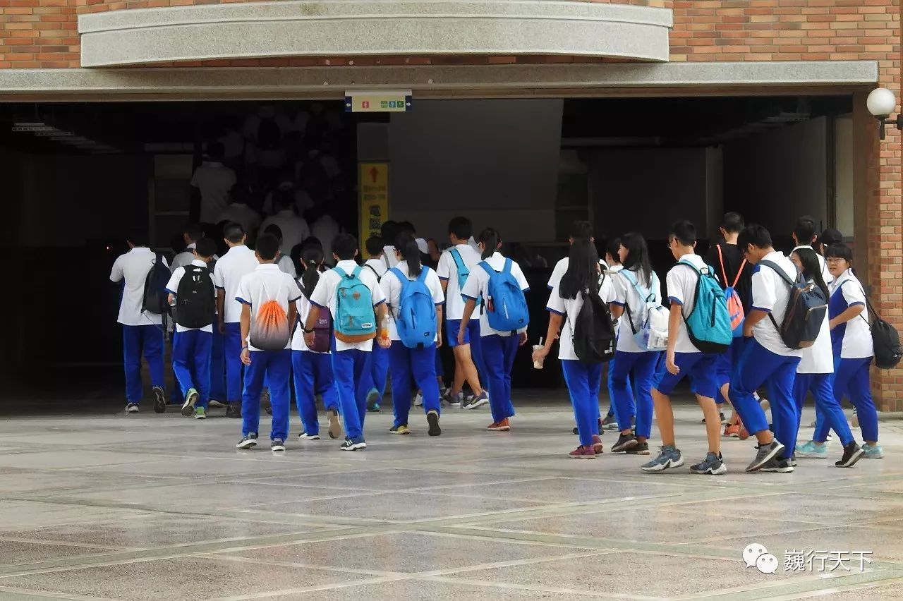 这所大学很特别，来的人都会找到逝去的校园爱情故事