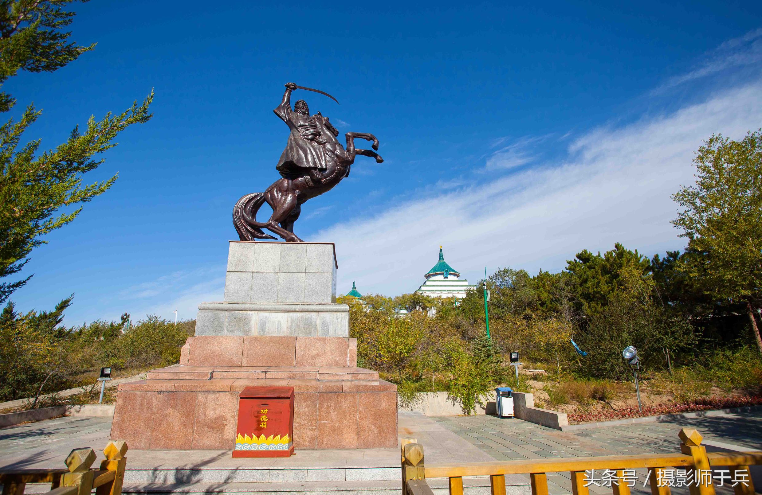 乌兰浩特成吉思汗庙70年代图 (乌兰浩特成吉思汗庙门票在哪买)
