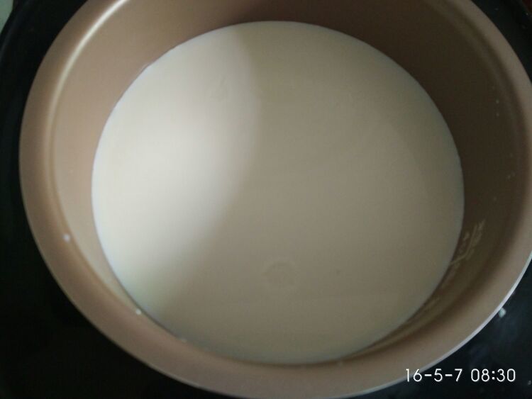 教大家利用纯牛奶做酸奶，想吃就自己做非常简单