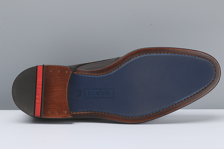 休闲皮鞋哪个牌子性价比高,什么牌子的休闲皮鞋好