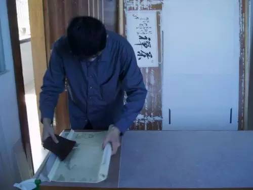 书画作品装裱价格,书画装裱标准及装裱操作全过程