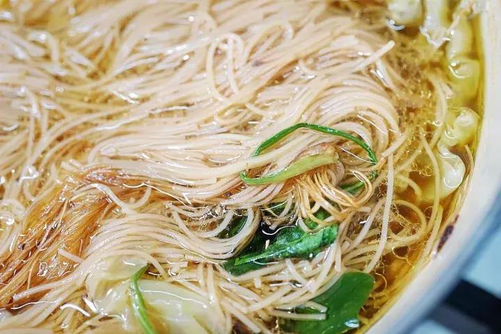 最好吃最简单的泡面的做法,买好吃的泡面