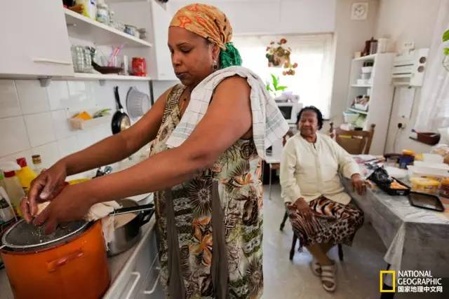 从厨房到餐桌里的美食,从市场到餐桌