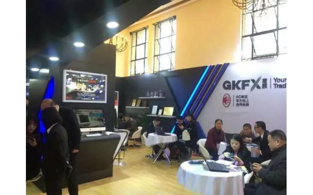 看遍星辰大海下一句,看过星辰大海再来领略山川