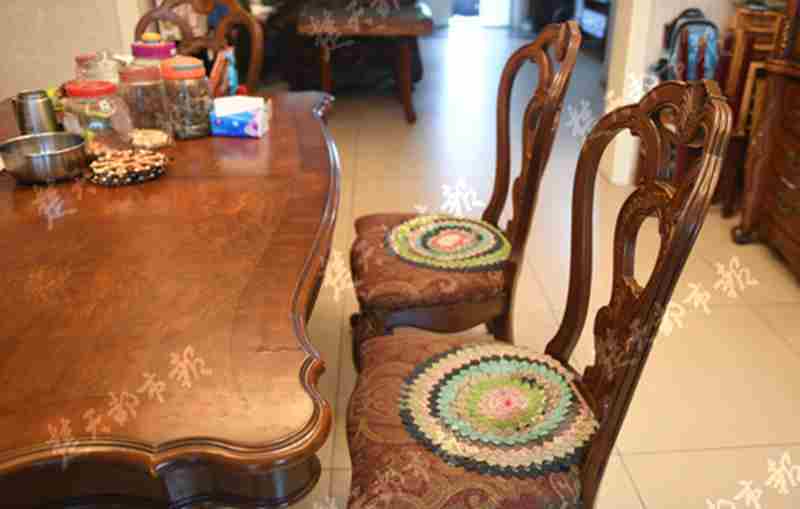 樱桃木家具磕碰凹修复,几十年前买的实木家具