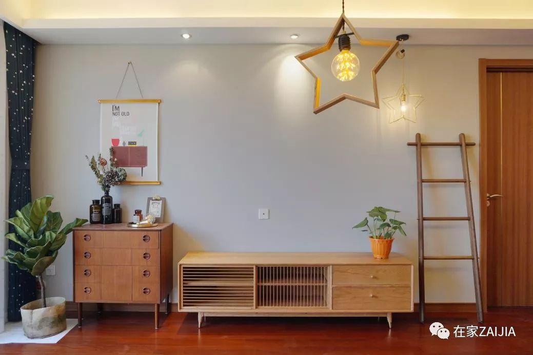 小可爱和小可爱在一起，老气精装房分分钟给你变成韩剧现场