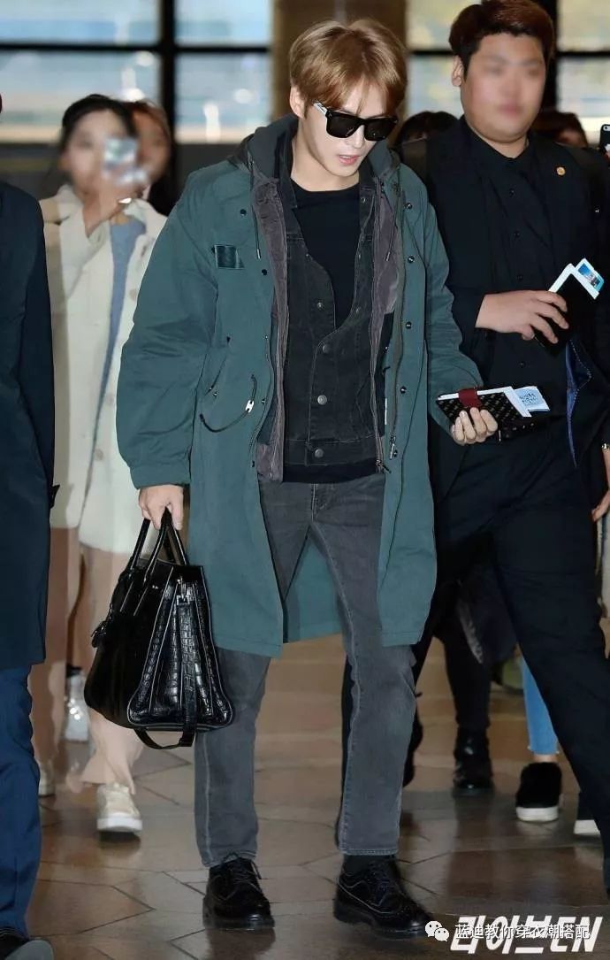 边伯贤金泰亨王嘉尔捧场blackpink,罗志祥男扮女装出席活动