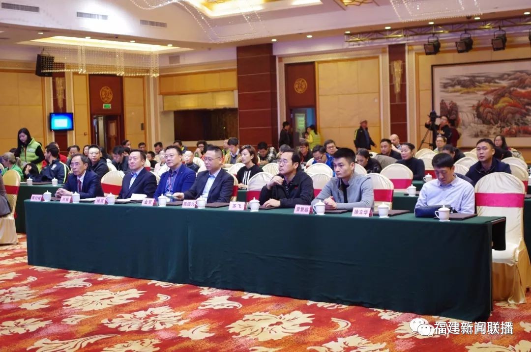 惠安女注意！国际沙滩足球大赛，有个大礼包等着你