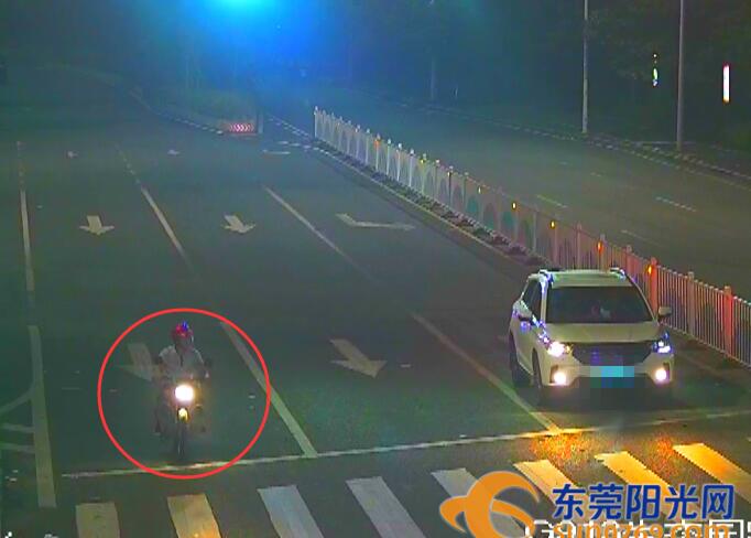 横沥一快递哥业余干了这份“兼职”结果……