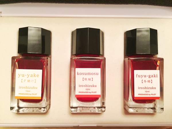 一支钢笔可以用不同颜色的墨水吗,钢笔用什么颜色的墨水才炫酷