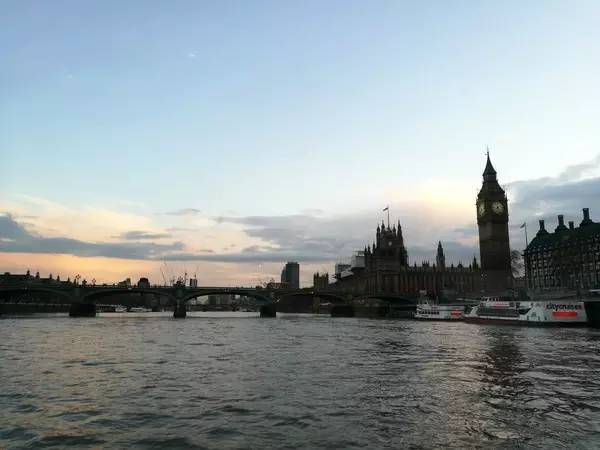 华为p9徕卡色彩最好的固件版本,华为p9是不是第一部徕卡双摄手机