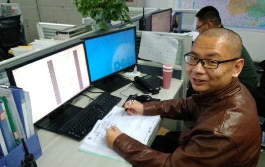 红航：机务老韩的故事血染的风采